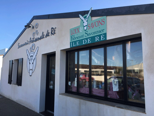 magasin et atelier loix et savons au village artisanal de loix
