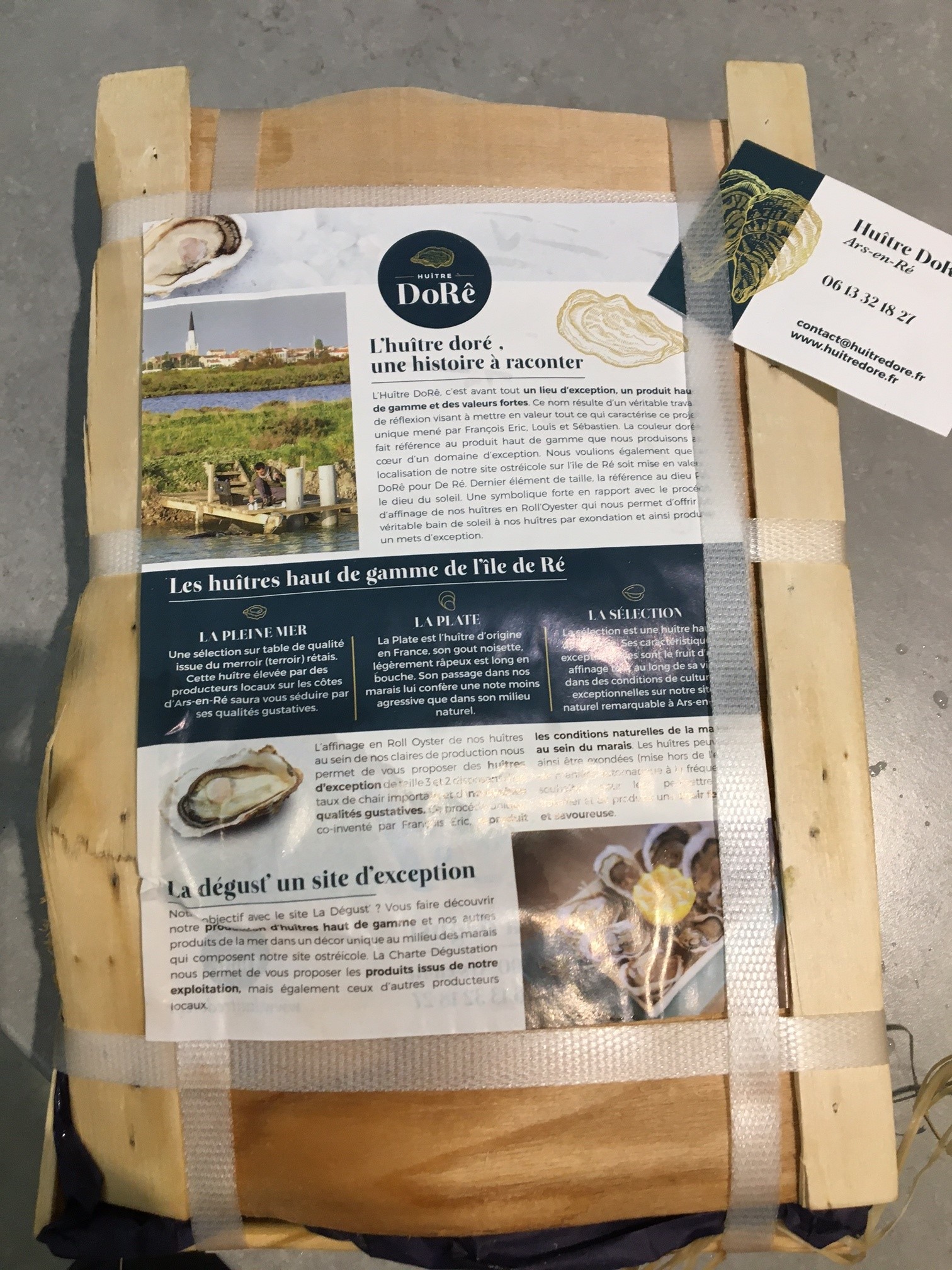 gagnante du jeu concours loix et savons avec sa bourriche d huitres